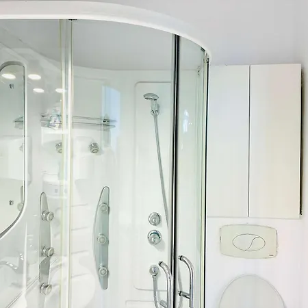 Joy Unirii 1 Appartement *