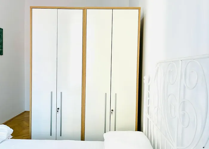 Joy Unirii 1 Apartment