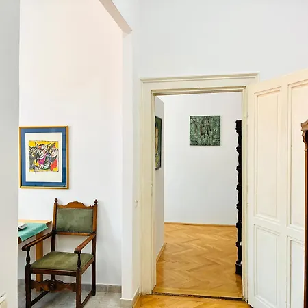 Joy Unirii 1 * טימישוארה