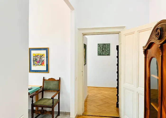 Joy Unirii 1 * טימישוארה